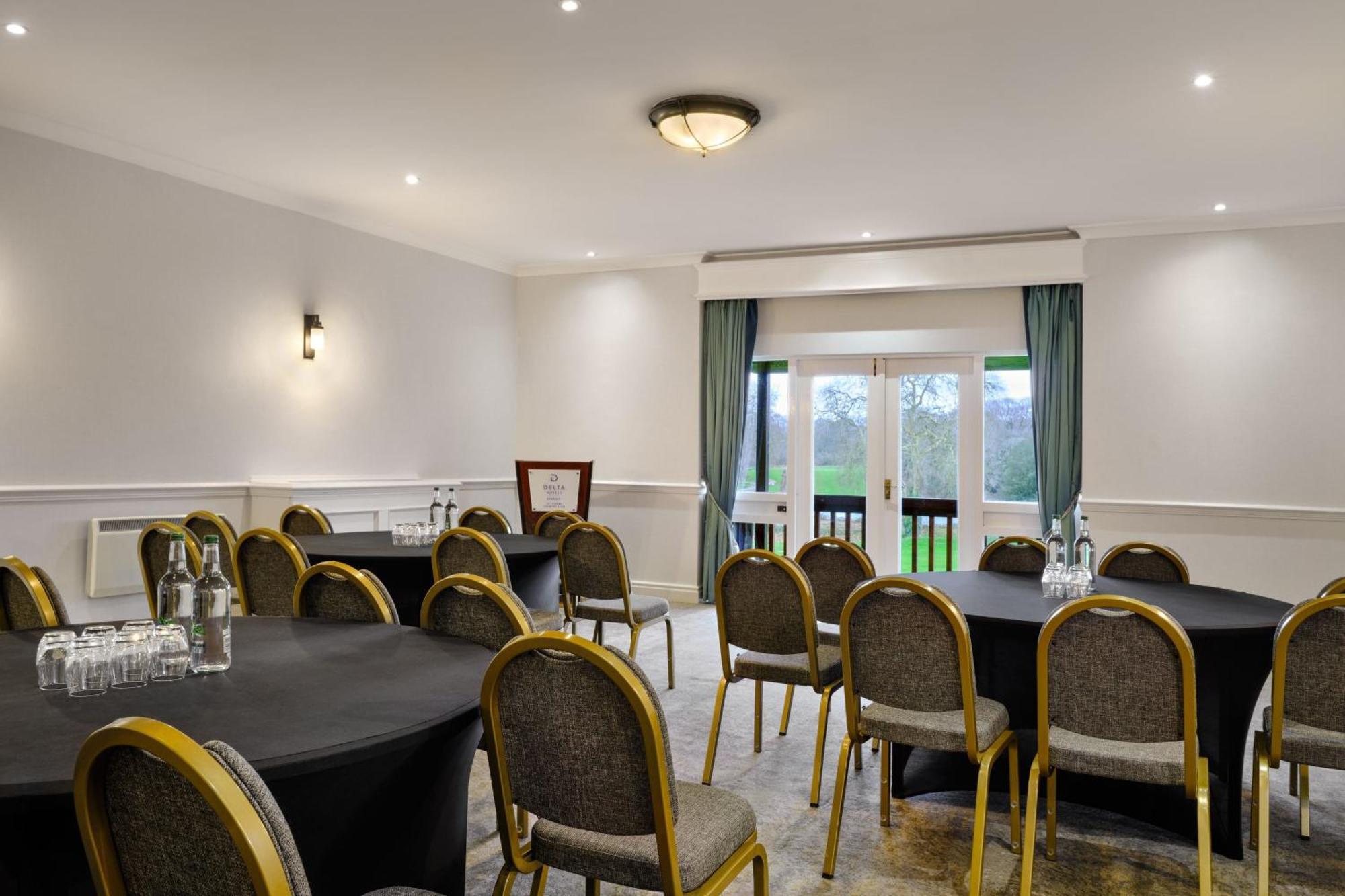 Delta Hotels By Marriott St Pierre Country Club Mathern Eksteriør bilde