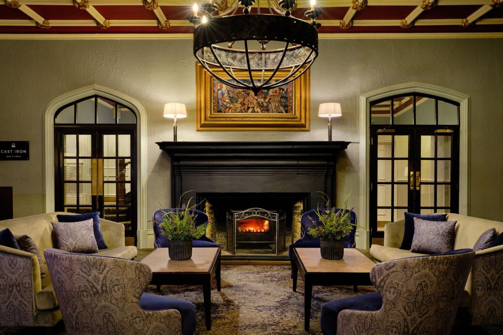 Delta Hotels By Marriott St Pierre Country Club Mathern Eksteriør bilde