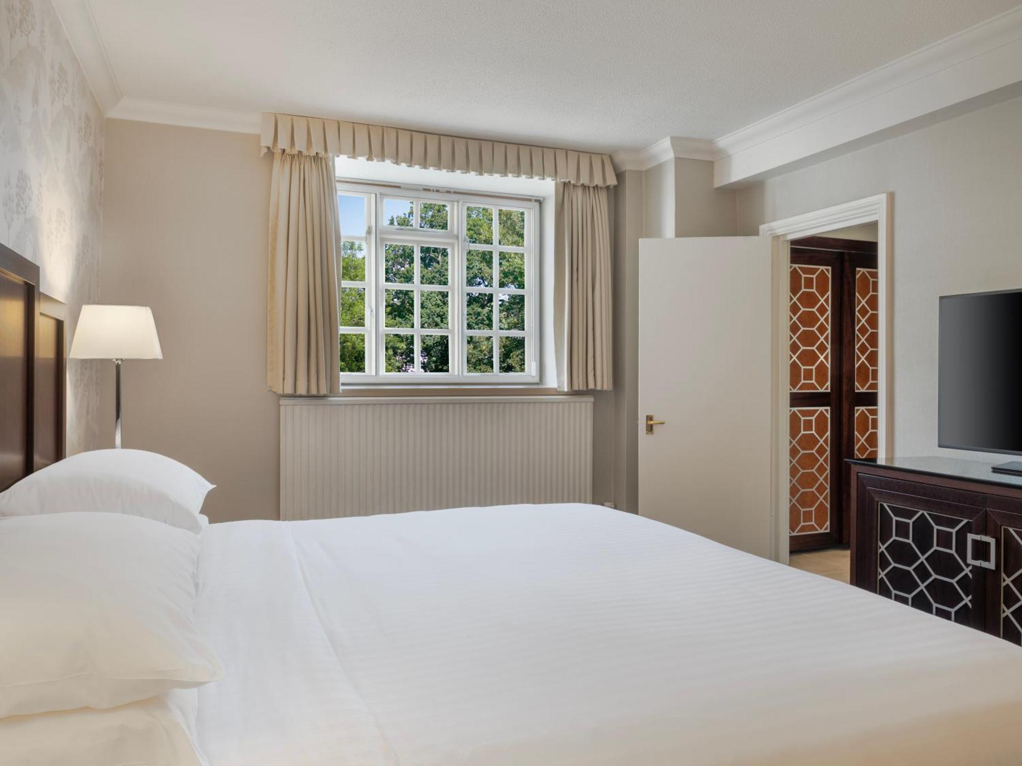 Delta Hotels By Marriott St Pierre Country Club Mathern Eksteriør bilde
