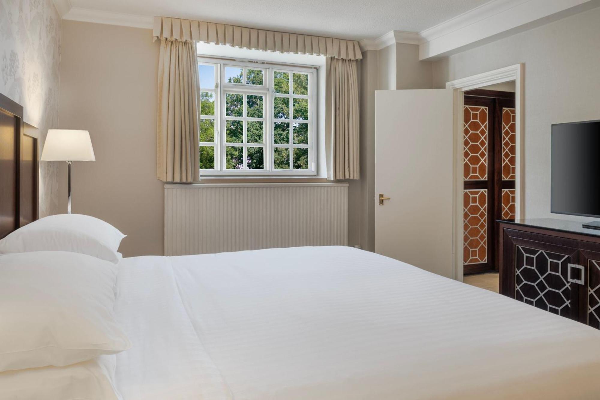 Delta Hotels By Marriott St Pierre Country Club Mathern Eksteriør bilde