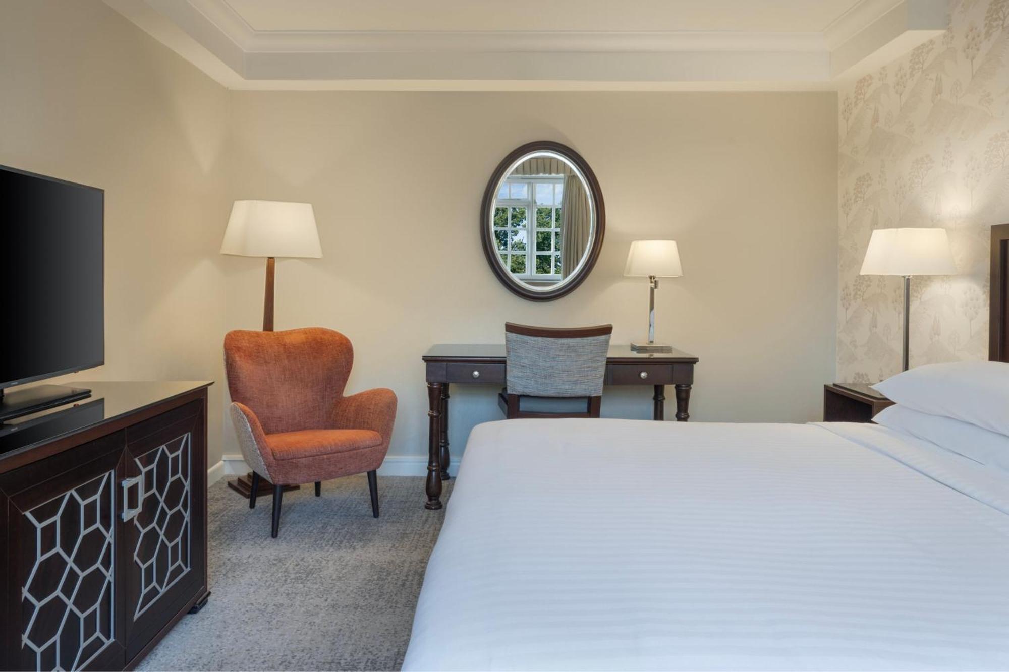 Delta Hotels By Marriott St Pierre Country Club Mathern Eksteriør bilde