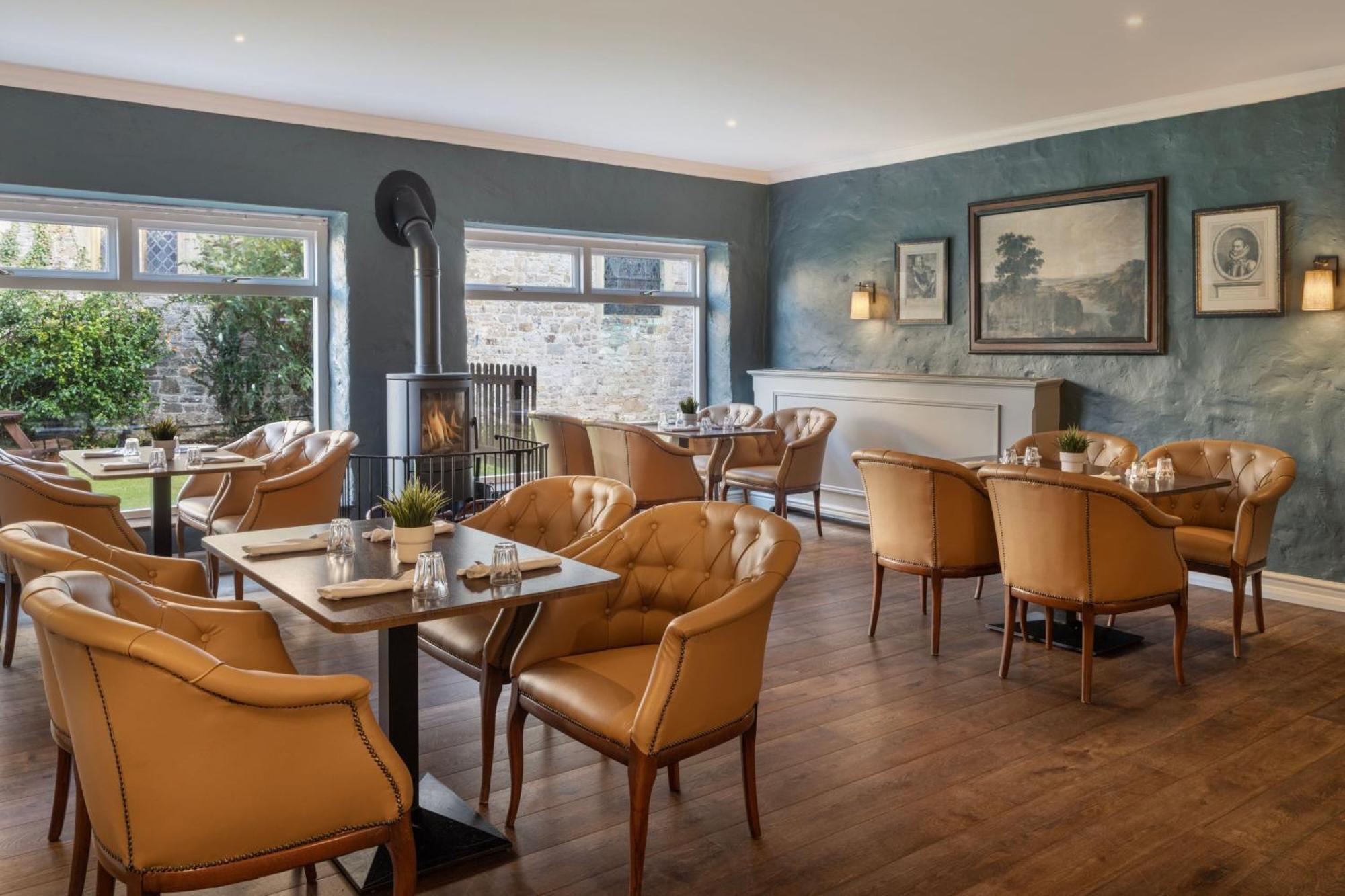 Delta Hotels By Marriott St Pierre Country Club Mathern Eksteriør bilde